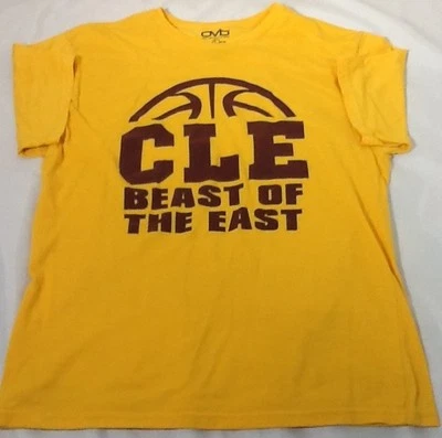 St900 Old Varsity Brand Men's Gold Yellow Cle Beast Of The East T-Shirt Large - Image 1 of 4