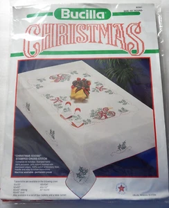 Bucilla 82561 60" Round Stamped Cross Stitch Tablecloth CHRISTMAS GOOSE - Picture 1 of 3