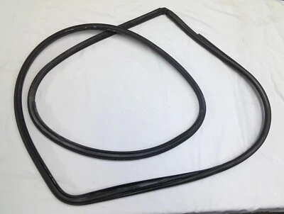 11 - 19 Ford Fiesta Passenger Front On Body Weatherstrip OEM BE8Z-5425324-A W10 - Imagem 1 de 2