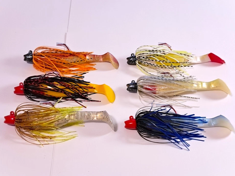 6 Stück Hot Lip Skirt Bait 25 g.  mit Kopyto Clasic Shad 11 cm VMC 4/0  Jigs - Bild 1 von 1