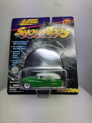 Johnny Lightning Show Rods 1941 Buick Phaeyton verde/blanco fundido a presión escala 1:64 Foto 1 de 4
