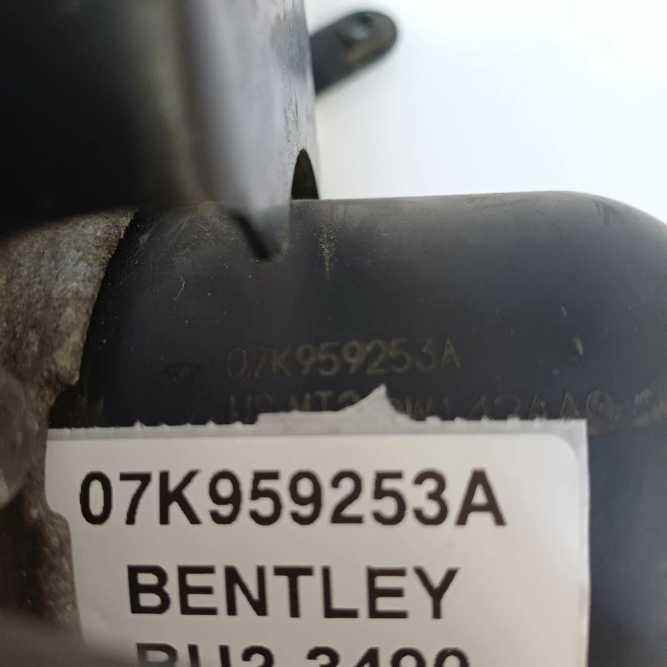 2012 Volkswagen Beetle Secondary Air Injection Pump Right 07K959253A - Image 1 of 4