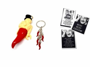 2 PORTACHIAVI,PLASTICA 12CM,METALLO 2CM 4 CORNI ROSSO SCHEDA OMAGGIO horn charms - Imagen 1 de 2