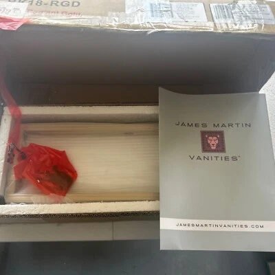 James Martin Vanities 波士顿系列 18 英寸壁支架辐射金色 — 第 1/4 张图片