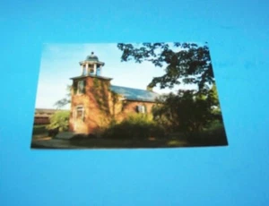 Shelburne Museum "Vergennes Schulhaus" Shelburne, Vermont Vintage Postkarte - Bild 1 von 2
