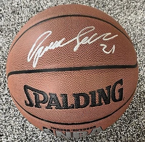 *DOMINIQUE WILKINS*SIGNED*AUTOGRAPHED*BASKETBALL*ATLANTA*HAWKS*HALL OF FAME*COA* - Picture 1 of 6
