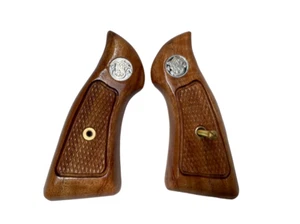 Wunderschöner klassischer Paneel Hartholzgriff für S&W J Rahmen quadratischer Butt Schachbrett Gravur - Bild 1 von 7