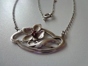 Estilo Moderno Flor Corindón Collar Hecho a Mano 925er Plata Símbolo Joya - - Picture 1 of 1