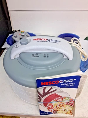 Deshidratador de alimentos Nesco FD-61 Snackmaster Encore para excelentes cecinas y bocadillos, 4 Foto 1 de 4