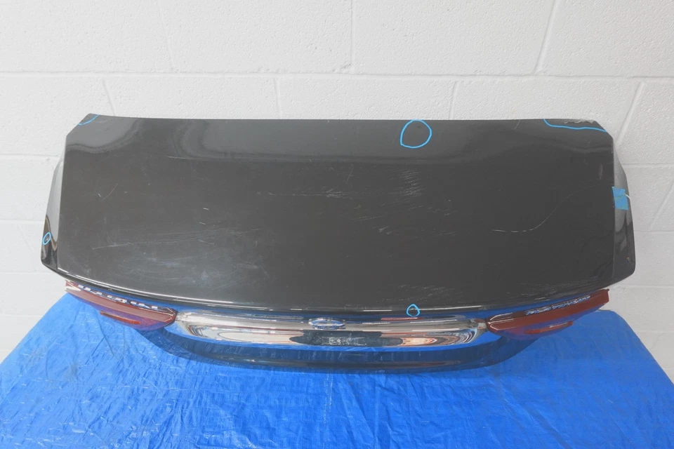 2016-2023 NISSAN MAXIMA PLATINUM REAR TRUNK LID (OEM) COMPLETE W/REAR CAMERA Foto 1 de 4