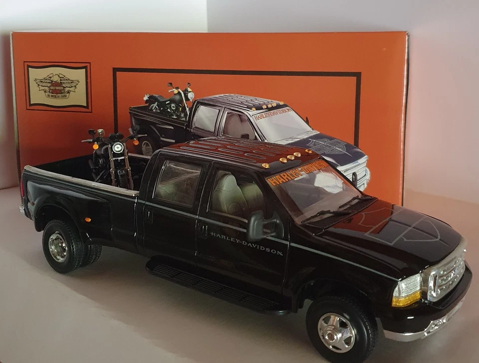 Ford F-350 Crew Cab and FXDX by Harley-Davidson   1:25 Scale  97961-00v - Image 1 of 4