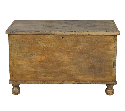 Primitive Antique Pennsylvania Painted Pine Blanket Storage Hope Chest Footed Cover
