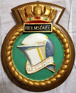 HMS Helmsdale Ship Crest Plaque – Hand-Painted, Oak Mount, 1.054kg, Royal Navy - Picture 1 of 1