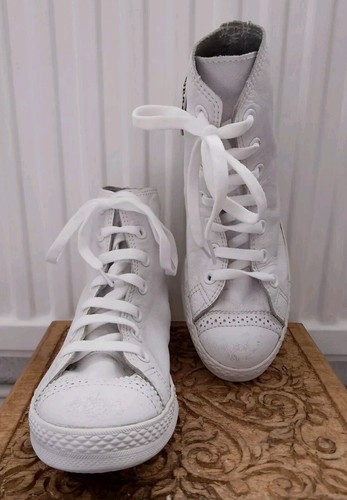 Top alti Converse All Star Sylsh & On Trend in pelle bianca. Taglia UK5 EU38❤️