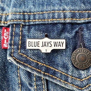 BLUE JAYS WAY ENAMEL PIN - toronto acorn street sign lapel - Picture 1 of 2