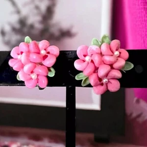 Rosa Perlen Blume Ohrringe Schraubverschluss Cottagecore Zelluloid Vintage 30er Jahre - Bild 1 von 9