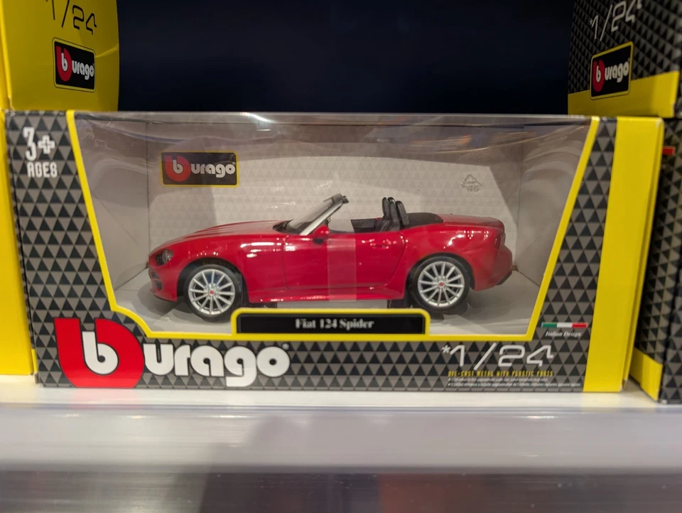 Burago Fiat 124 Spider 1/24 - Immagine 1 di 1