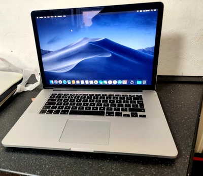 Apple MacBook Pro Retina 15.4" Mid 2015 2.8Ghz 16GB RAM | 500GB SSD | AMD Radeon - Image 1 of 4