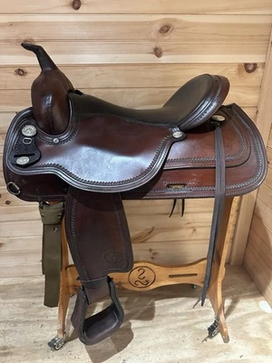 17” Circle Y Topeka Flex-Lite Western Trail Saddle Model 1551 - Image 1 of 4