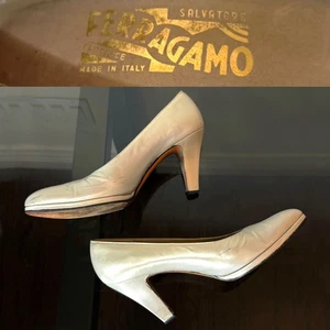 Vintage 80’s SALVATORE FERRAGAMO HEELS 9 40 Leather Court Shoes Pumps Retro - Picture 1 of 9