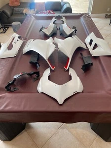 2021 Ducati V2 Panigale WHITE OEM Bodywork Kit - Picture 1 of 22