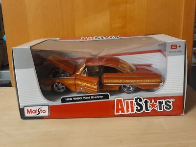 Veicolo Miniatura 1/26: Ford STARLINER 1960 All Stars Serie Di Maisto - Immagine 1 di 3