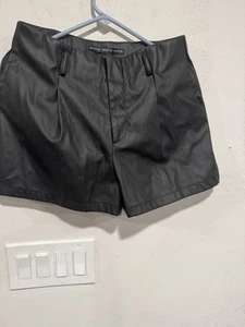 HYFVE~PAPER BAG FAUX LEATHER BLACK SHORTS~SIZE MEDIUM ~ POCKETS- Cute - Picture 1 of 6