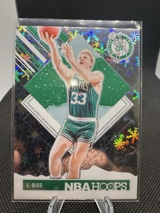 2024-25 Panini NBA Hoops - Hoops Tribute Larry Bird #299 Premium Winter Prizm - Bild 1 von 2