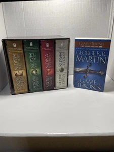  A Game of Thrones 5 Book Box Set Paperback George R.R. Martin  - Picture 1 of 7