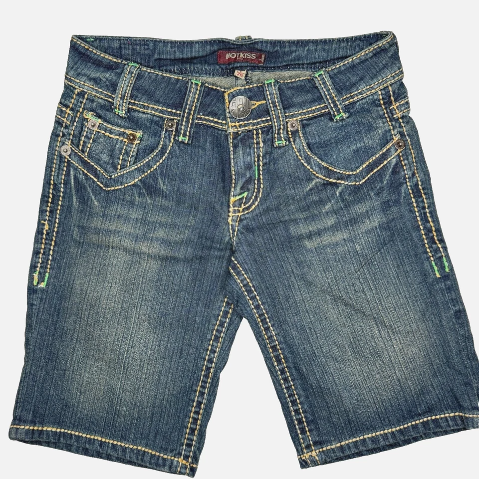 Pantalones Cortos De Colección Y2K Hot Kiss Denim Para Mujer Talla 1/25 Lavado Medio Tiro Solapa Bolsillo Foto 1 de 4