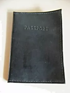 Coperchio porta libretto passaporto bifold in pelle nera - Foto 1 di 5