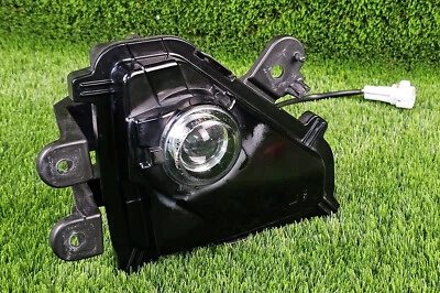 Lexus GX460 2014-2019 Front Left side Driver side LED Fog Light oem Used - Image 1 of 4