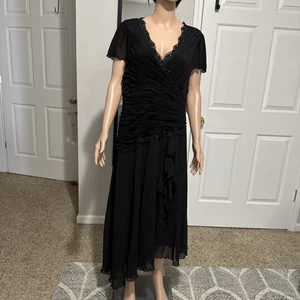 Sangria verziertes schwarzes Kleid mit Schmuckausschnitt Größe 24 W neu mit Etikett Abend Hochzeit - Bild 1 von 9