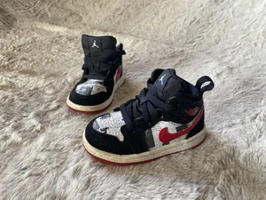 Nike Child Size 5C Red White Air Jordan 1 Mid Shoes BQ6933-061 Pre-Owned - Picture 1 of 8