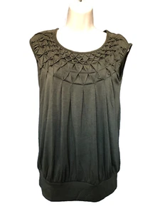 Charlotte Russe Size M Olive Green Short Sleeve Stretch Top Women's - Picture 1 of 7