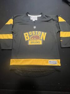 2016 WINTER CLASSIC REEBOK NHL BOSTON BRUINS  JERSEY YOUTH L/XL FAST SHIPPING