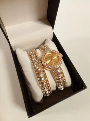 Conjunto de reloj y pulsera Embassy By Gruen para damas cristal blanco tono oro rosa - K Foto 1 de 4