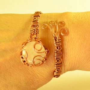 Women's Natural Rose Quartz Wire Wrapped Copper Cuff Handmade Bracelet - Picture 1 of 5