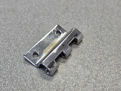 BONITO ORIGINAL PORSCHE 356A 356B 356C TRASERO CROMADO CUARTO VENTANA BISAGRA SECCIÓN #1 Foto 1 de 4