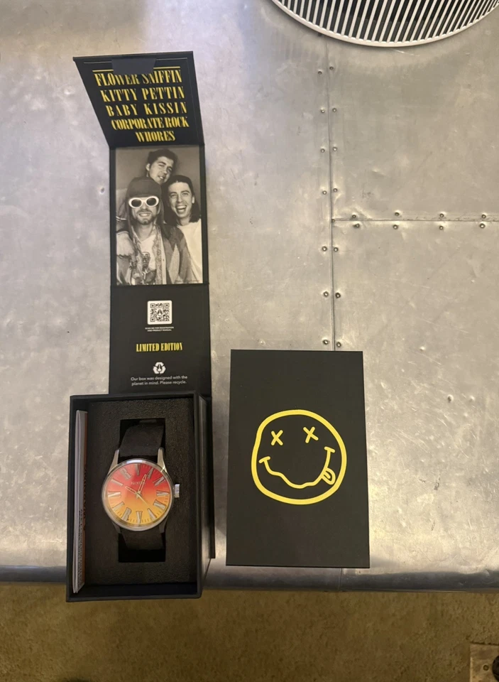 Reloj Nixon Nirvana Sentry correa de cuero cuarzo 42 mm - solo usado un par de veces Foto 1 de 1