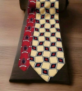 Vtg Tommy Hilfiger 100% Italian Silk Yellow Red Black White Diamond Tie USA Made - Picture 1 of 13