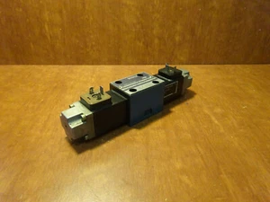 Bosch 810 026 306 hydraulic valve - Picture 1 of 2