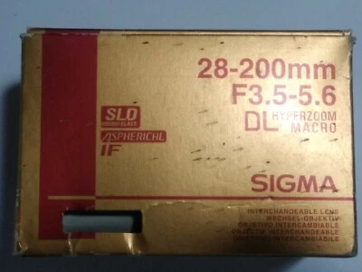 Sigma AF 28-200mm f3.5-5.6 DL Hyperzoom macro aspherical lens w/Minolta Maxxum  - Image 1 of 4