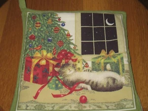 CHRISTMAS CAT POTHOLDER - Picture 1 of 2