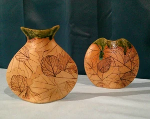 Set of 2 Leaf Etched Vases - Picture 1 of 4