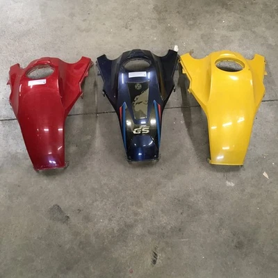 Cubierta central del tanque de combustible BMW R1200GS 2005-2007 ELIGE TU COLOR Y OBTIENES 1 Foto 1 de 4