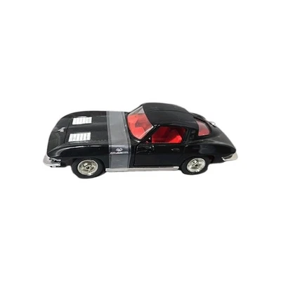 New Without box 1988 Revell Black Split Window Corvette Sting Ray Car 1:24 Scale - Image 1 of 4