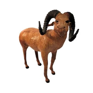 Handgefertigte Leder & Horn Widder Figur - Bild 1 von 8