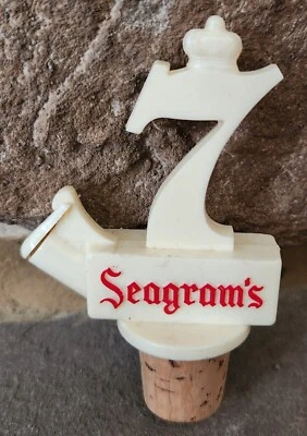 Garrafa de plástico e cortiça vintage Seagram's 7 licores tampa bico de barware - Imagem 1 de 4