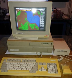 Amiga 2000HD, w/ 1080 monitor, external floppy, scanner, software, games etc. - Photo 1/24